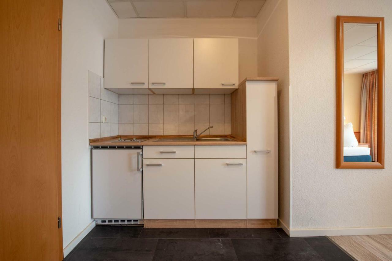 Отель Boardinghouse Burgpark Хюрт Экстерьер фото